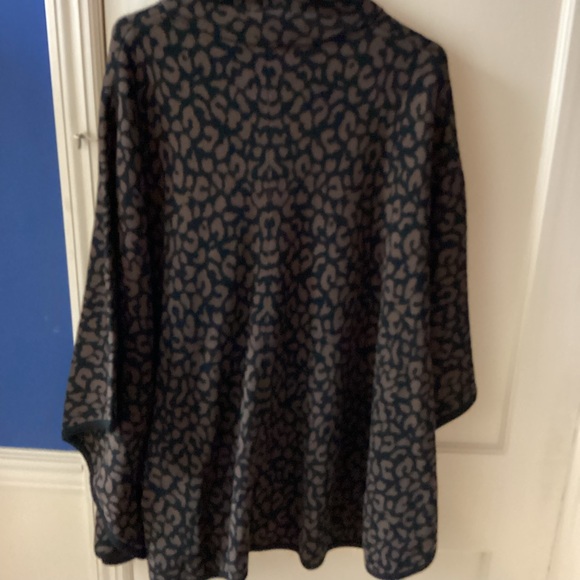 Women’s Zippered Rafaella Cape-Size 2X-New w tags - Picture 5 of 5